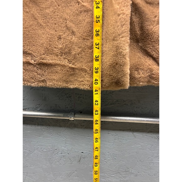 DKNY‎ Womens M Tan Faux Fur Coat Button Front Collar Soft Plush Winter Jacket - Picture 10 of 15